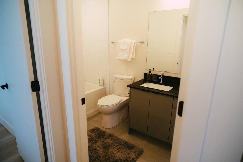 Chic Cozy Retreat - 2Br - Stunning North End Views Apartment Halifax Luaran gambar