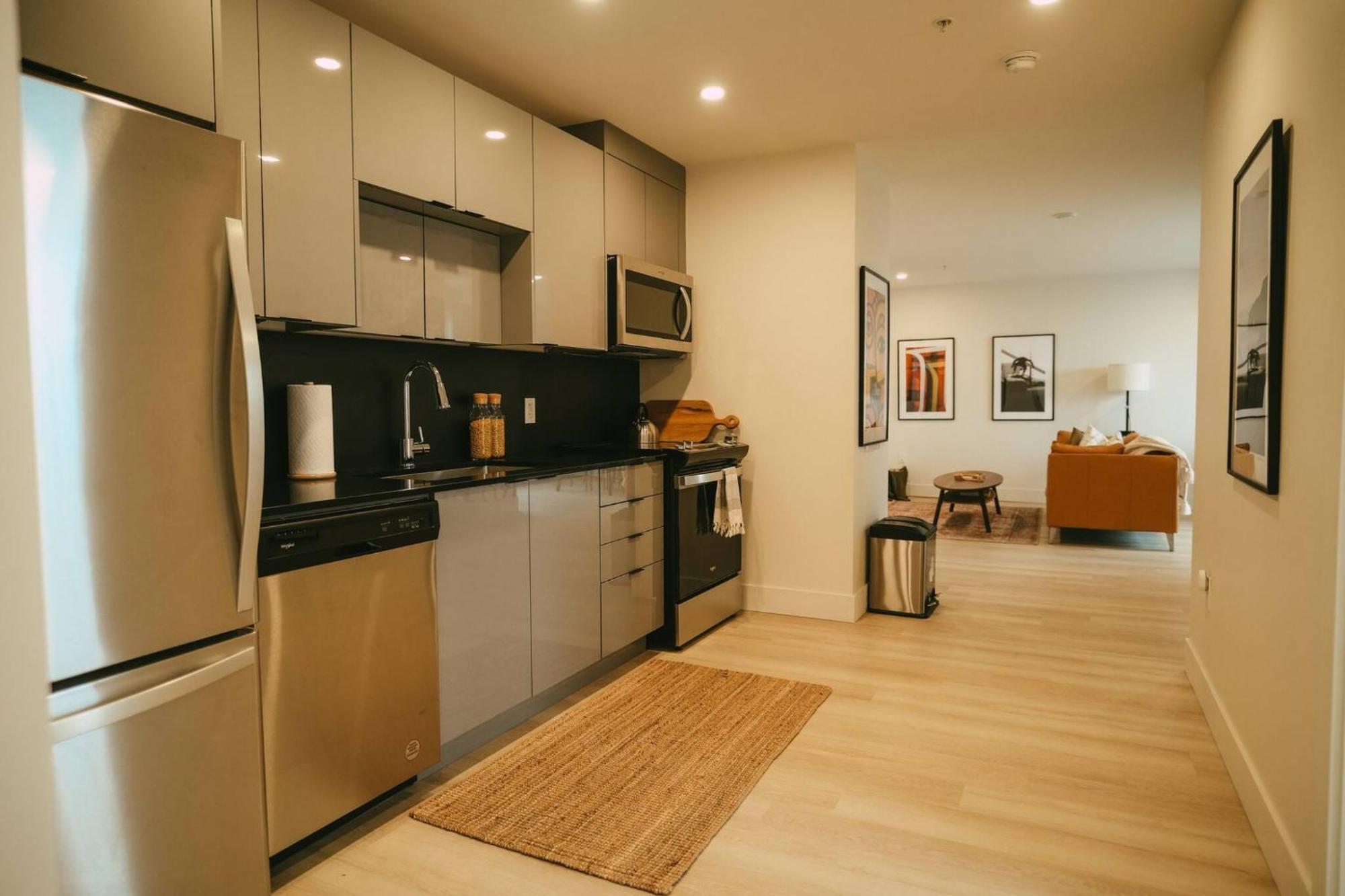 Chic Cozy Retreat - 2Br - Stunning North End Views Apartment Halifax Luaran gambar